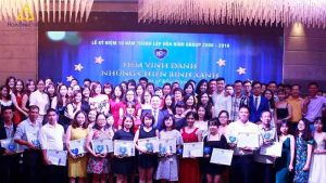 Quà tặng kỷ niệm ngày thành lập công ty