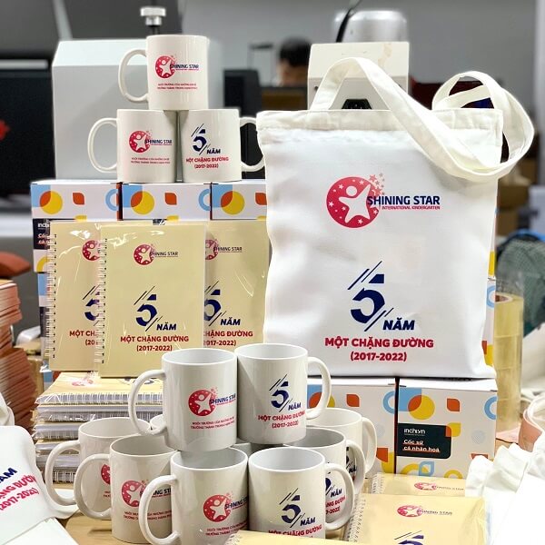 Quà tặng sinh nhật công ty cho công nhân