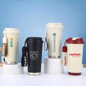 công ty tặng quà cho công nhân